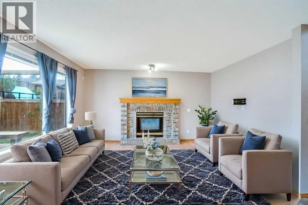 82 Edgevalley Close NW