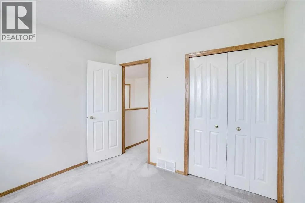 82 Edgevalley Close NW