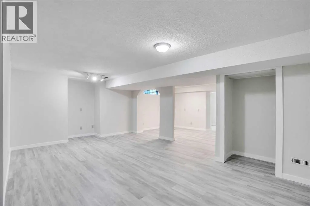 82 Edgevalley Close NW