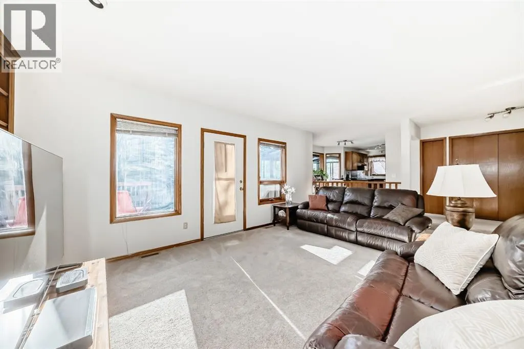 142 Edgeview Road NW
