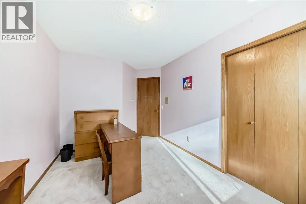 142 Edgeview Road NW