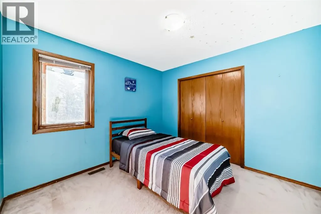 142 Edgeview Road NW