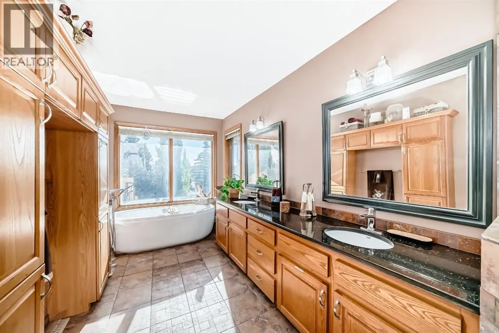 142 Edgeview Road NW