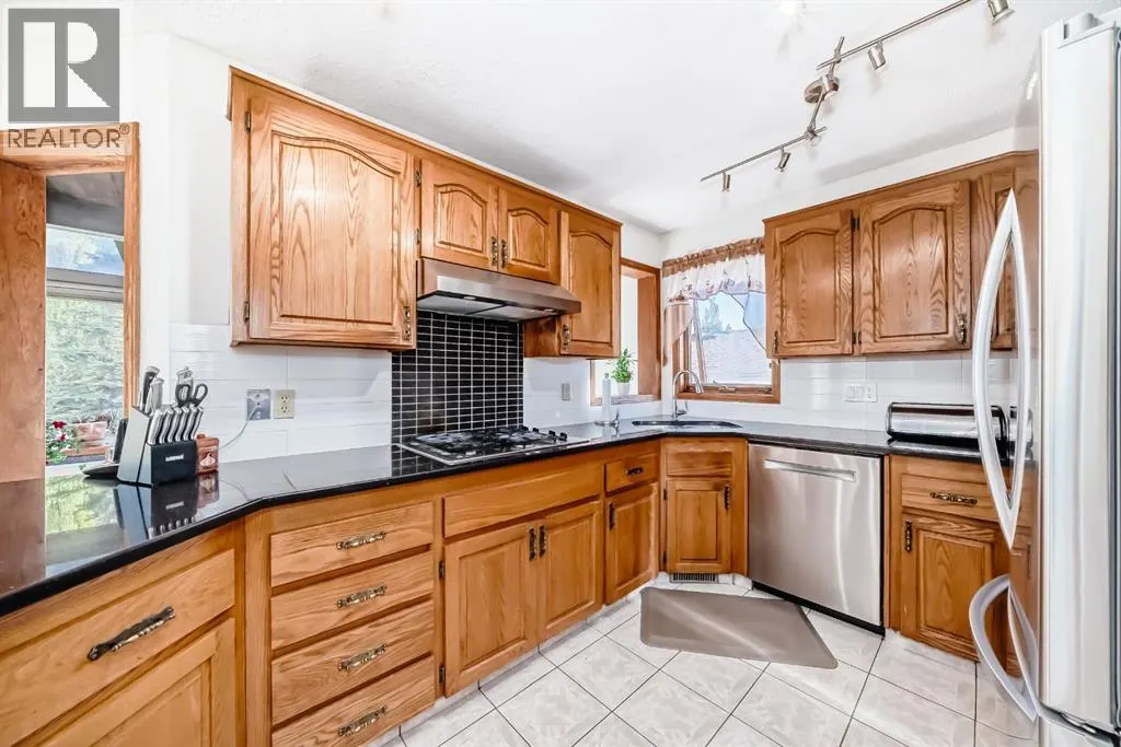 142 Edgeview Road NW