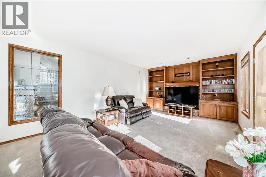 142 Edgeview Road NW