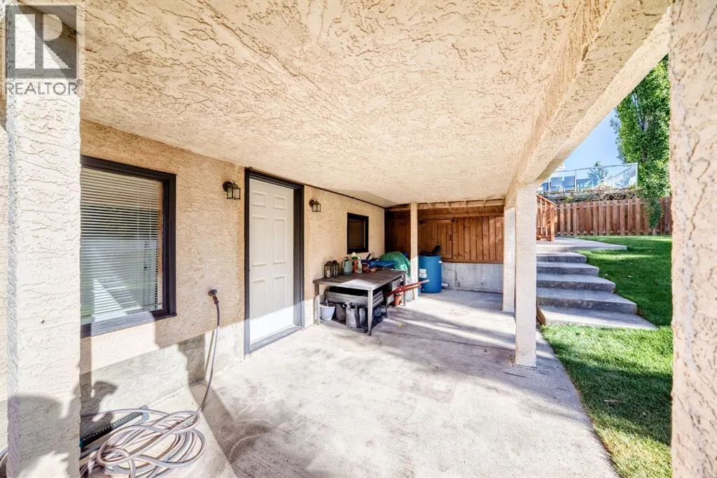 142 Edgeview Road NW