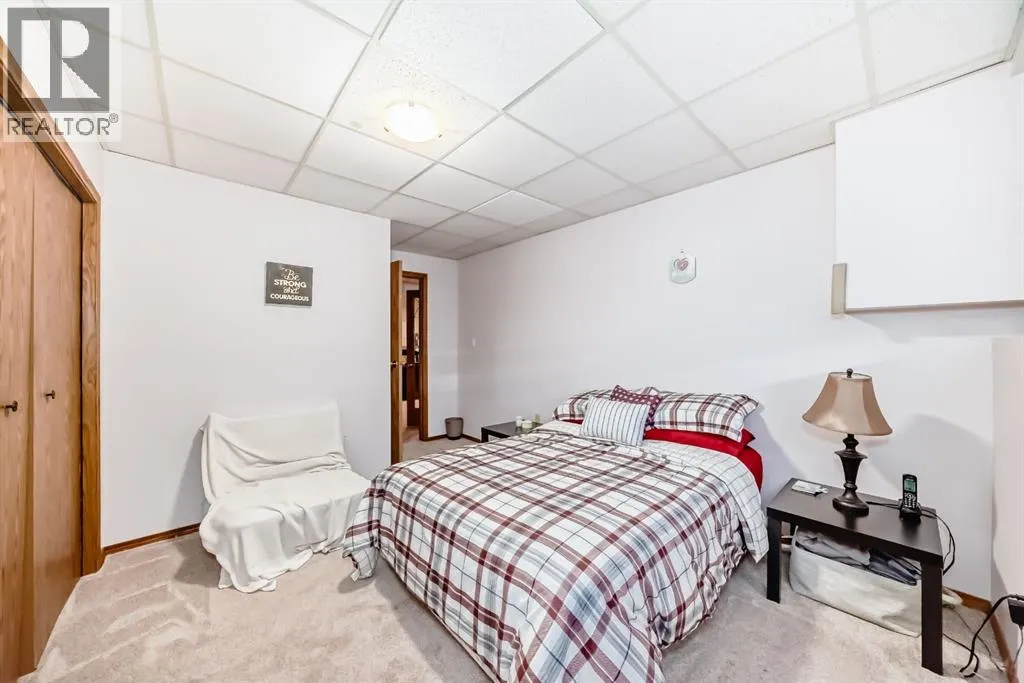 142 Edgeview Road NW