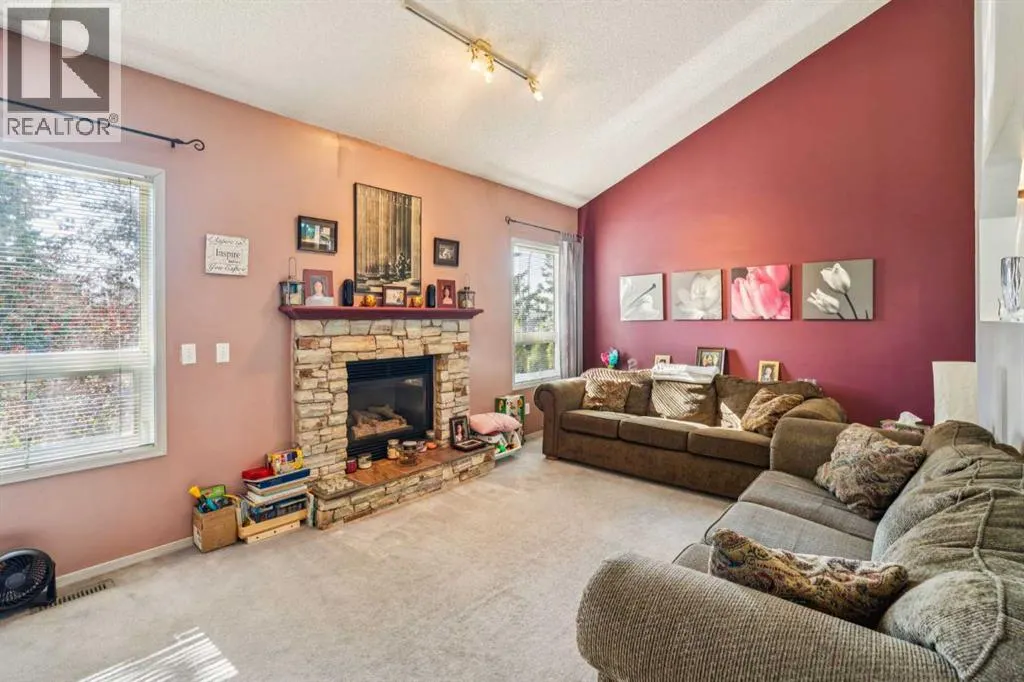 142 Elizabeth Way SE