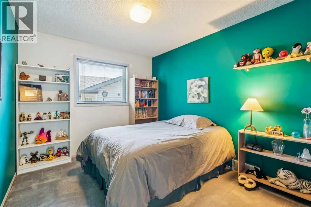 142 Elizabeth Way SE