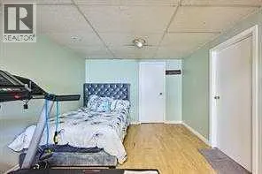 47 Doverglen Crescent SE
