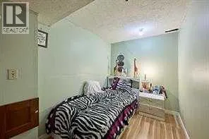 47 Doverglen Crescent SE
