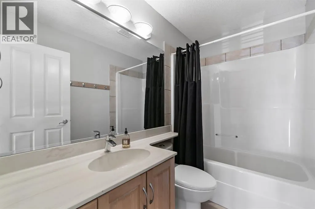 1458 Strathcona Drive SW