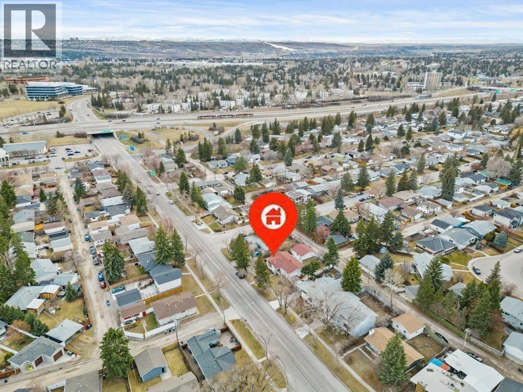 4207 Brisebois Drive NW