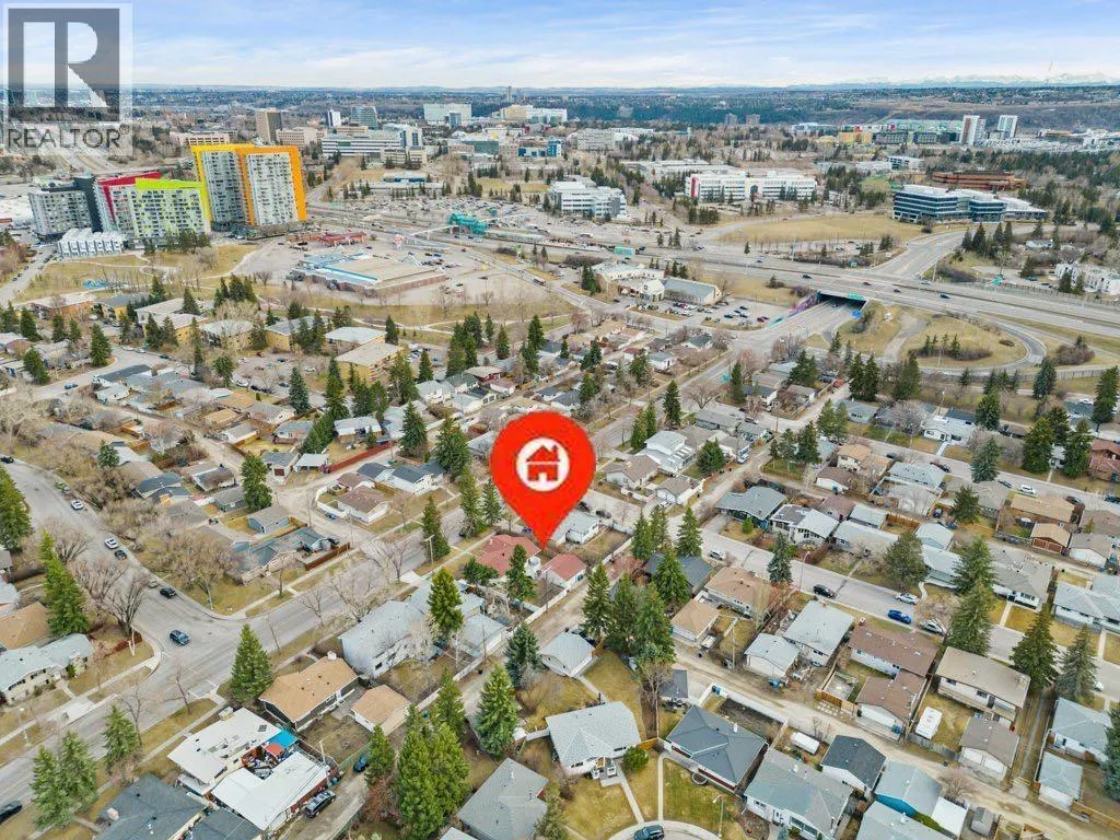 4207 Brisebois Drive NW