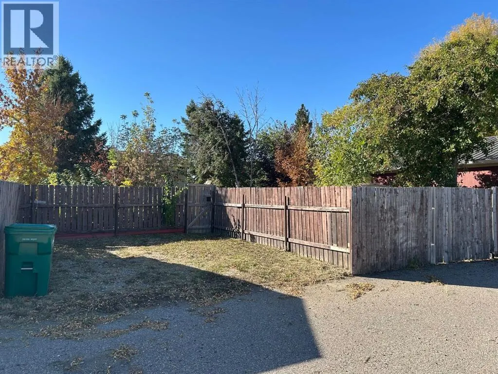 114 Eagle Road N