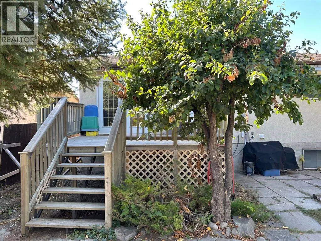 114 Eagle Road N