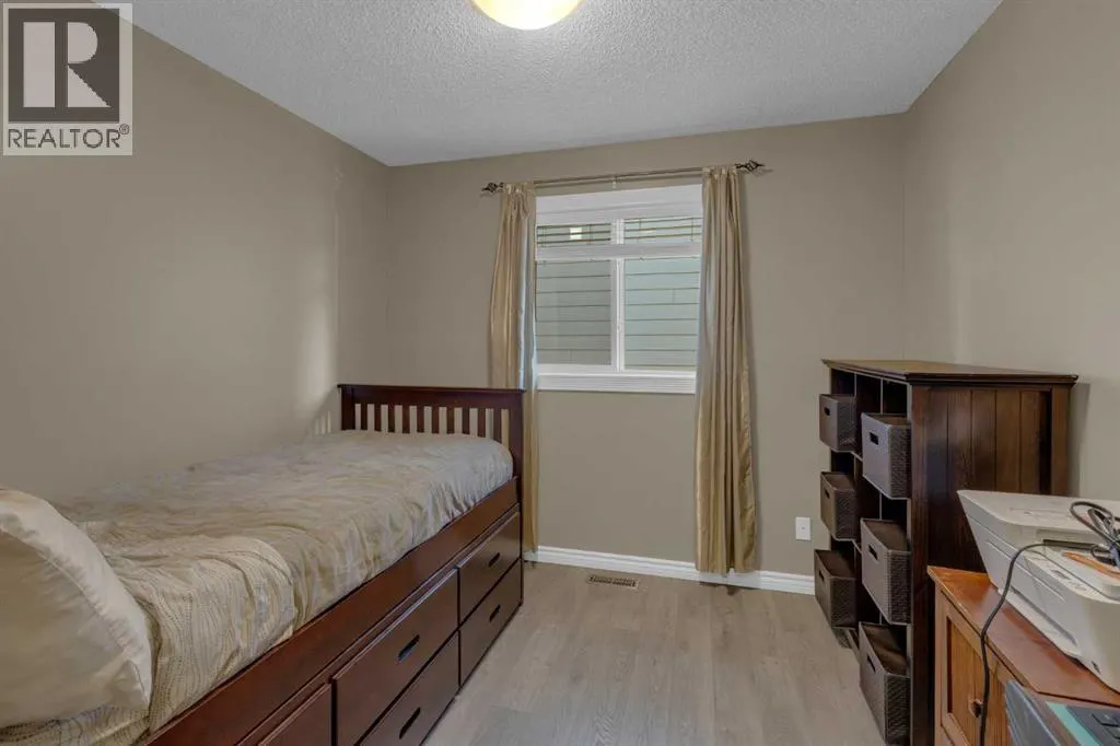 266 Canals Circle SW