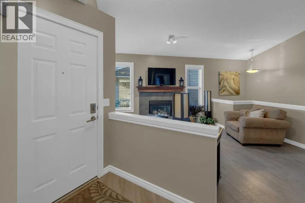 266 Canals Circle SW