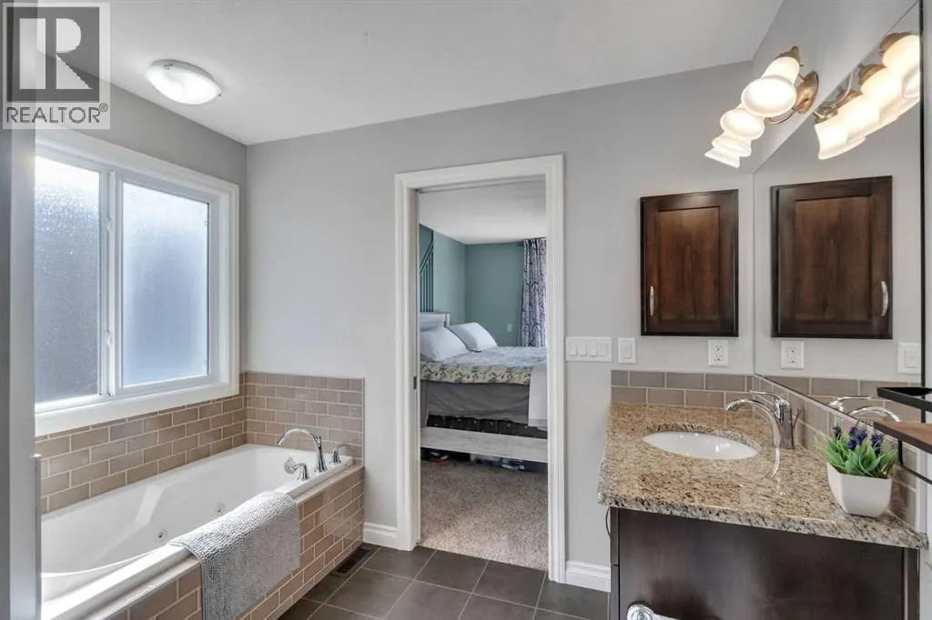 101 Bayside Court SW