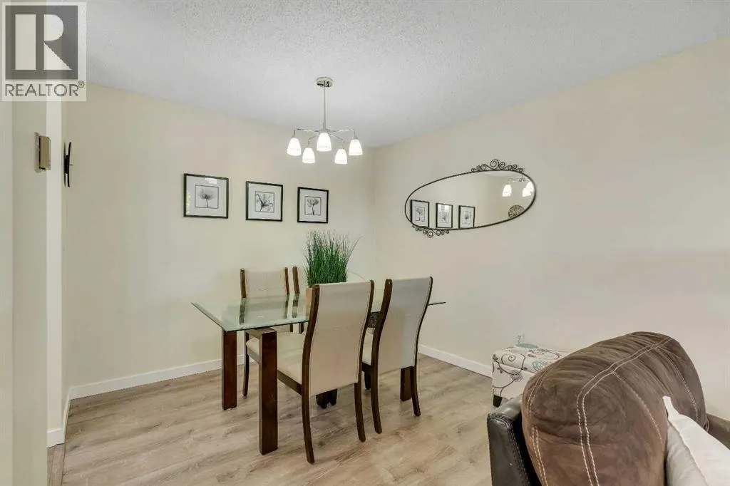 104, 11 Dover Point SE