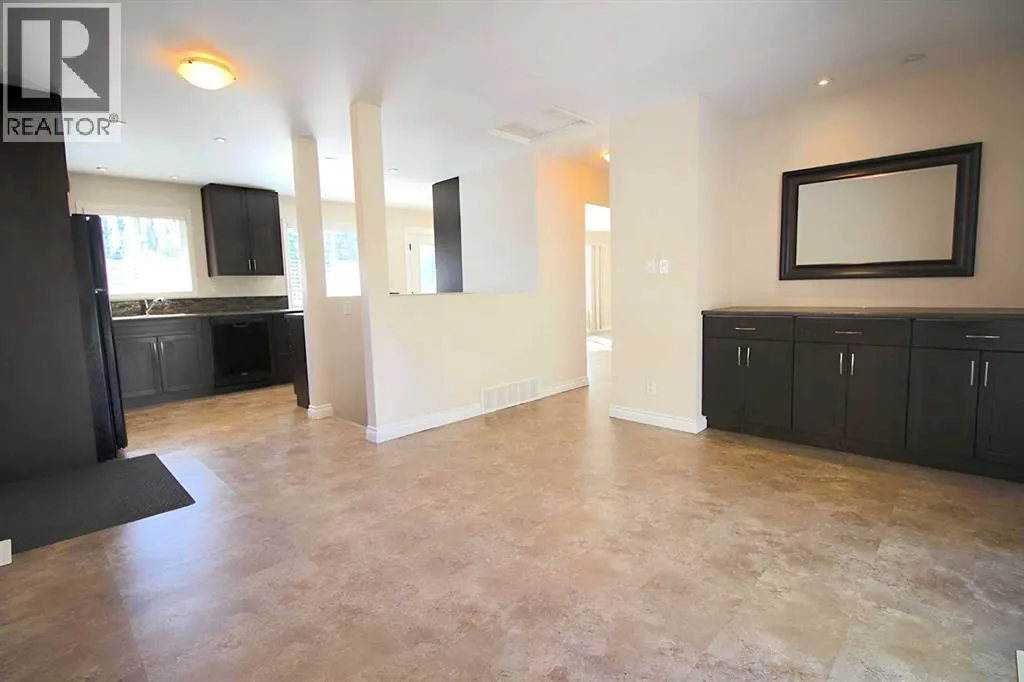 2 Forest Close
