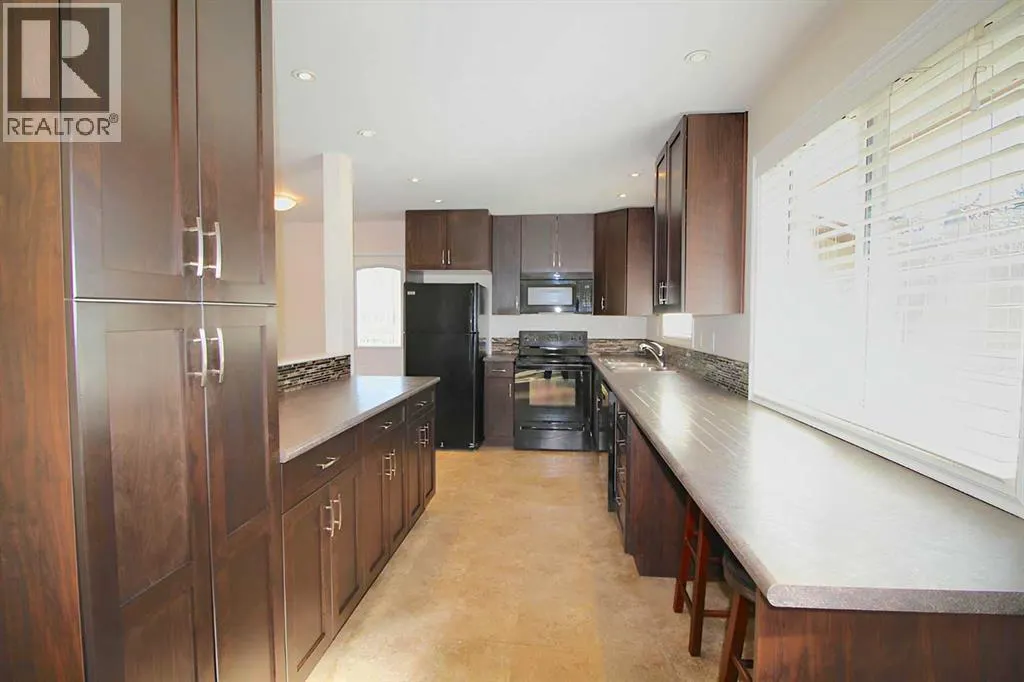 2 Forest Close
