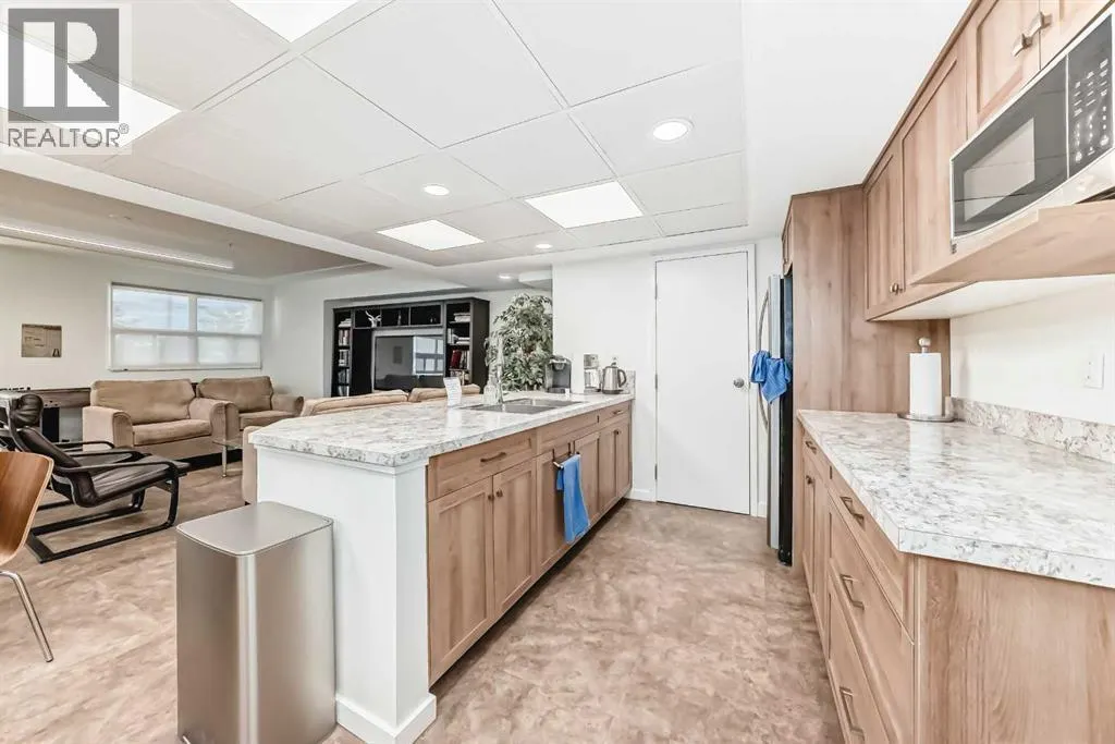 102, 9800 Horton Road SW