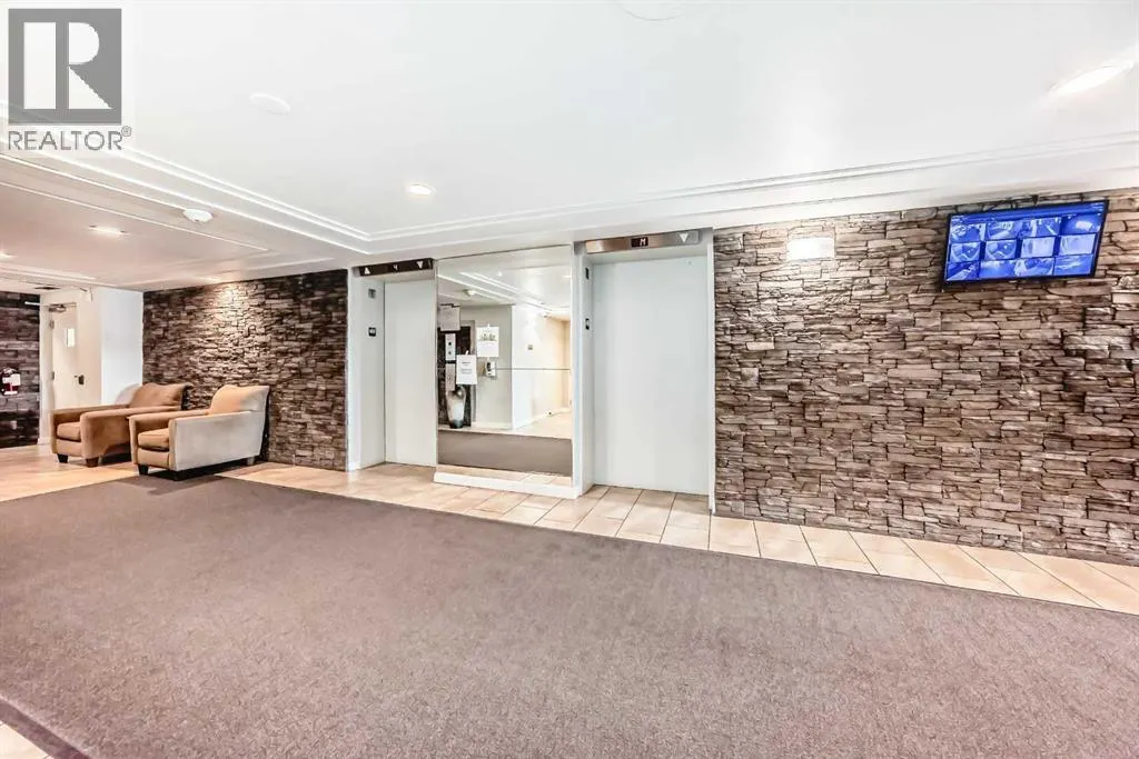 102, 9800 Horton Road SW