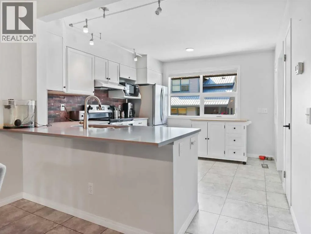 24, 242 Benchlands Terrace