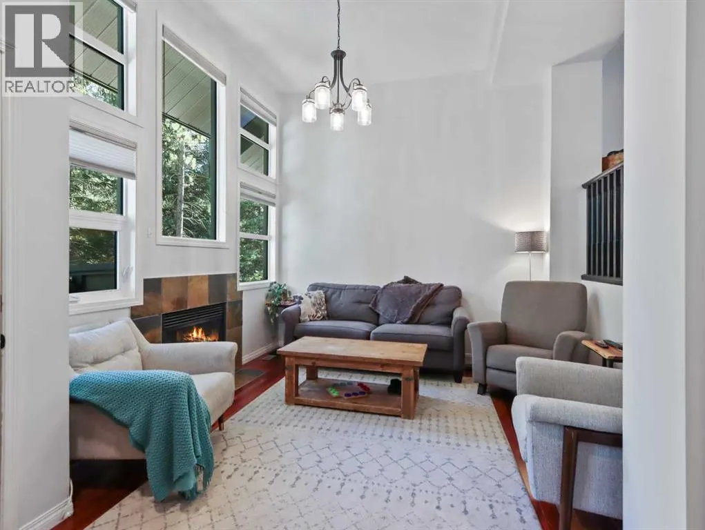 24, 242 Benchlands Terrace
