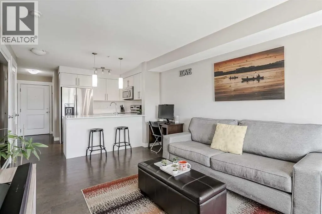 7208, 302 Skyview Ranch Drive NE