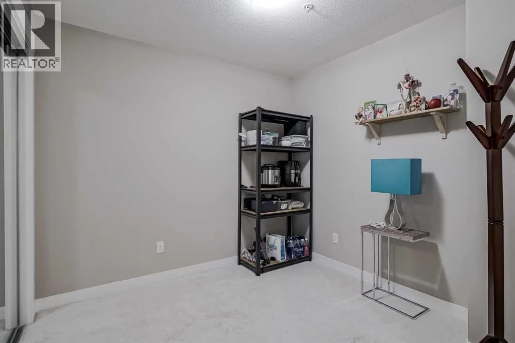 7208, 302 Skyview Ranch Drive NE