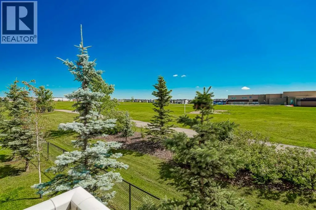 7208, 302 Skyview Ranch Drive NE