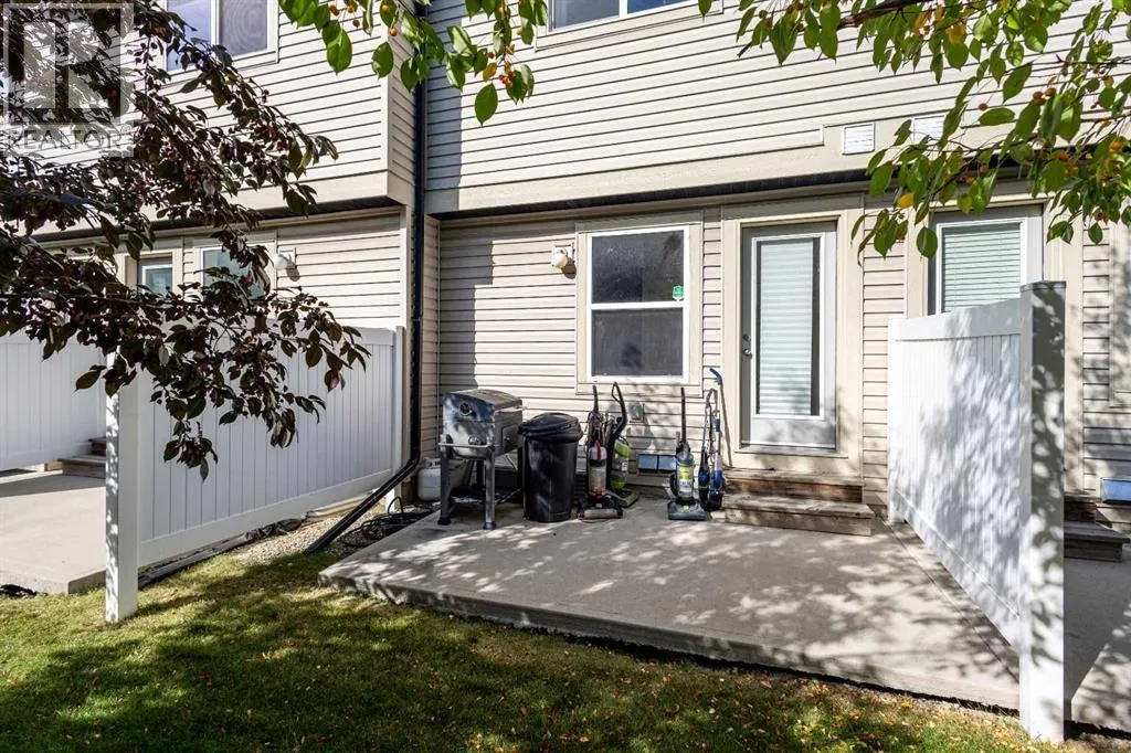 131 Saddlebrook Point NE