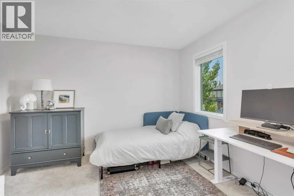 303, 339 Viscount Drive