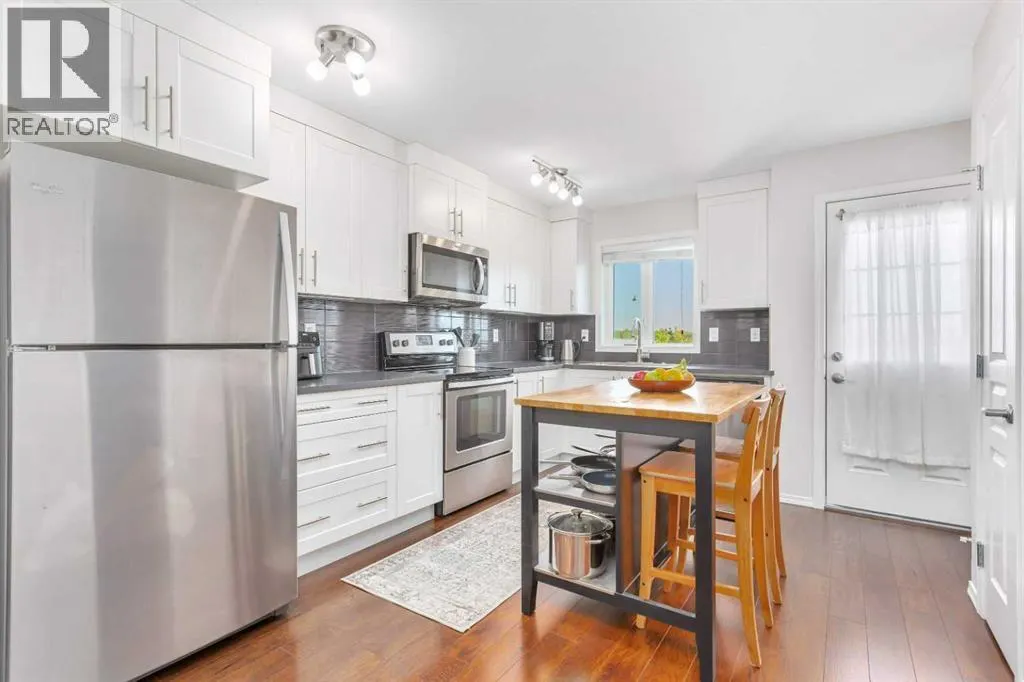 303, 339 Viscount Drive