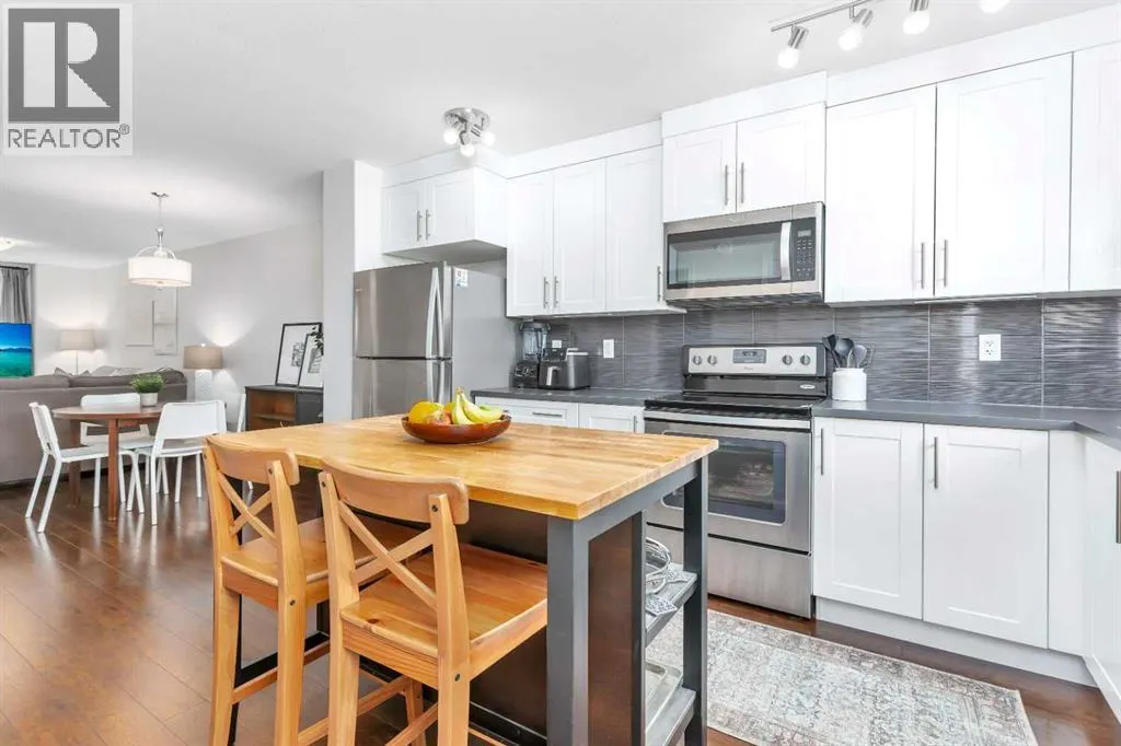 303, 339 Viscount Drive
