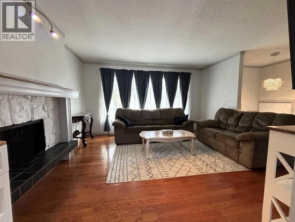 14 Sakwatamau Drive