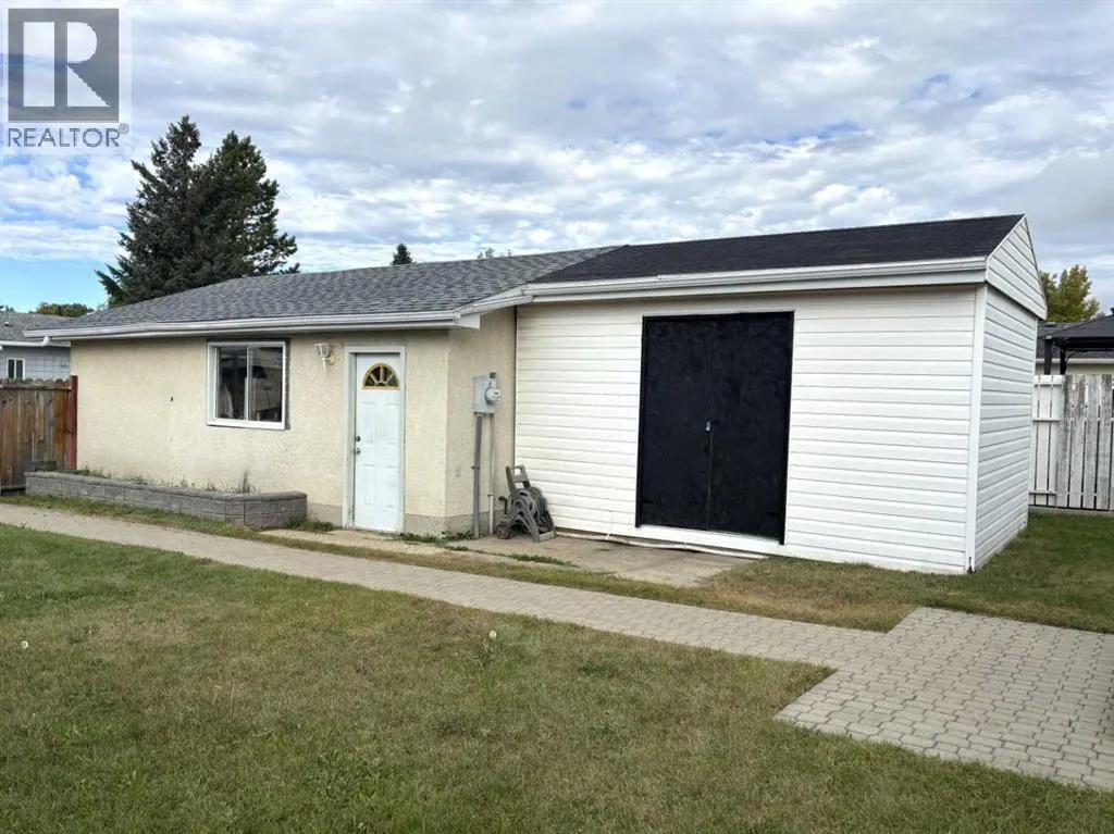14 Sakwatamau Drive