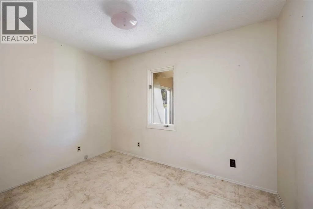 13 Saunderson Avenue