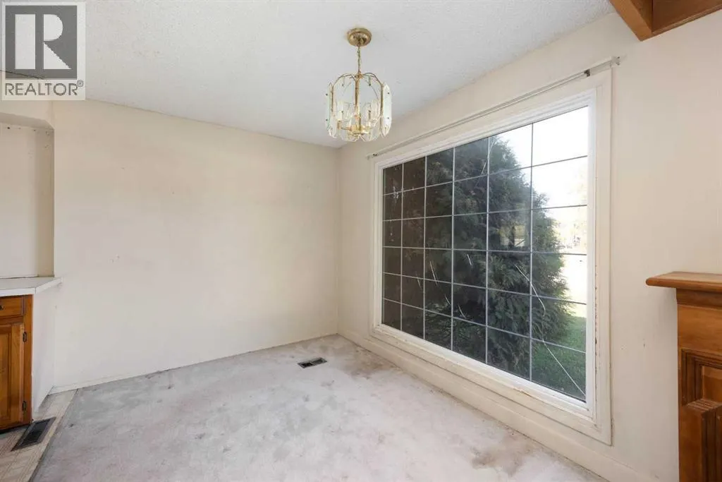 13 Saunderson Avenue