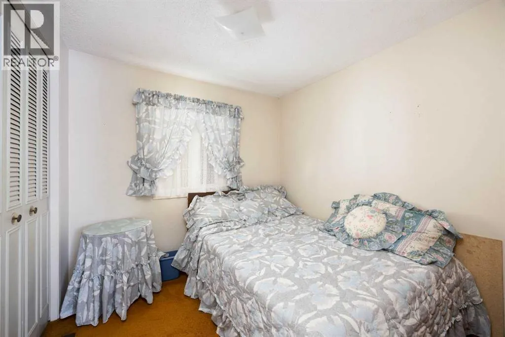 13 Saunderson Avenue