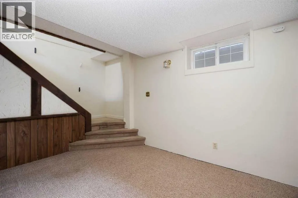13 Saunderson Avenue