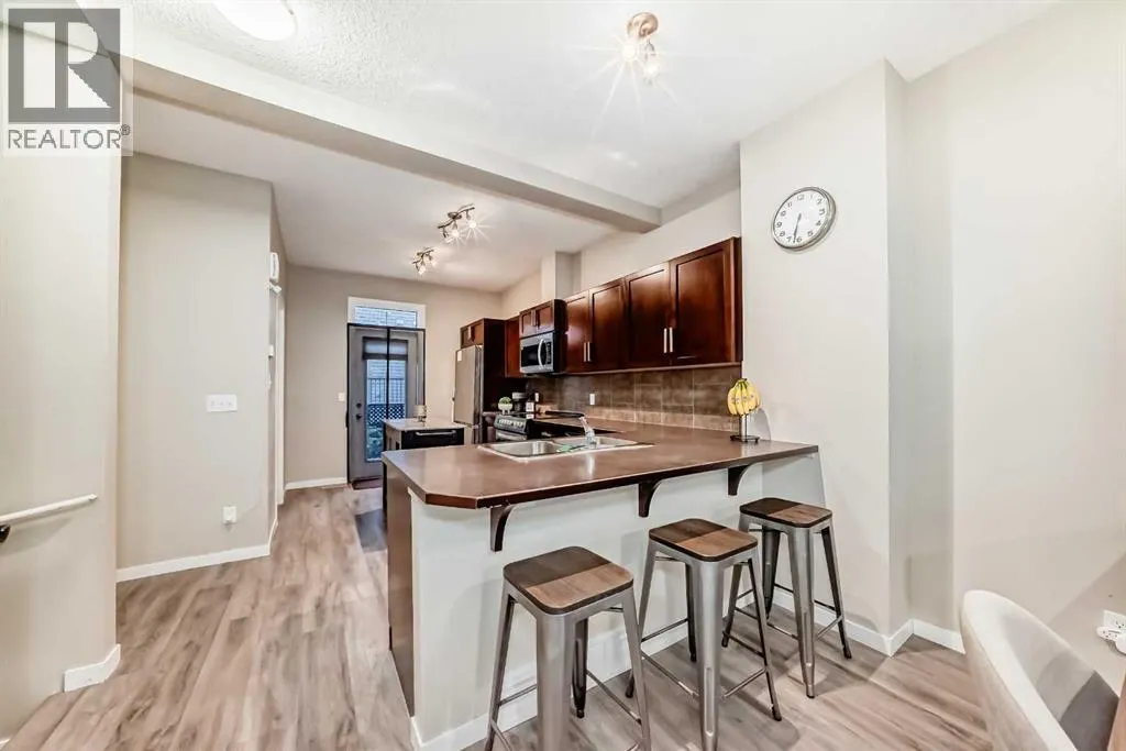 49 New Brighton Point SE