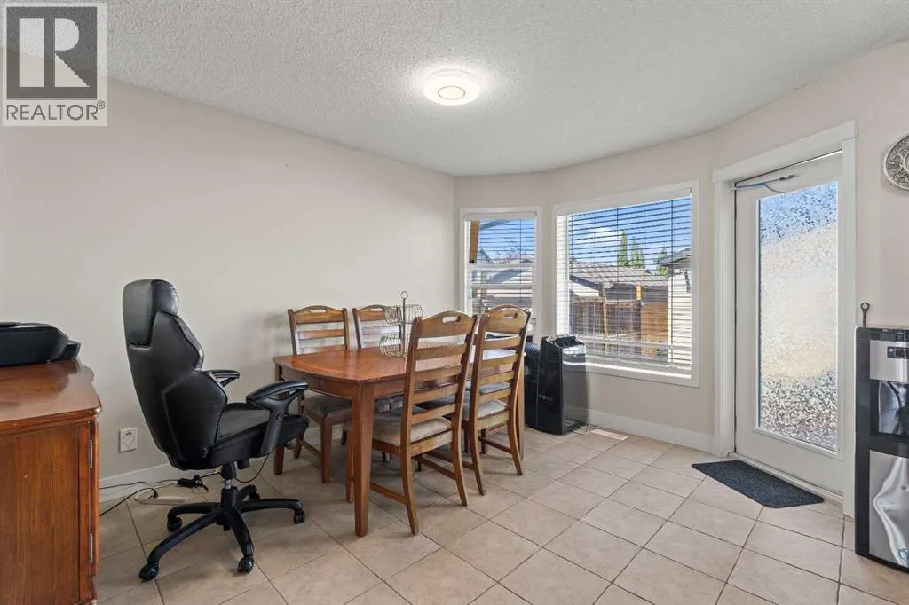 199 Cranberry Close SE