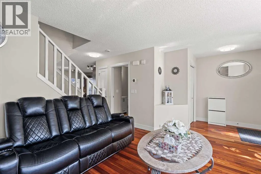 199 Cranberry Close SE