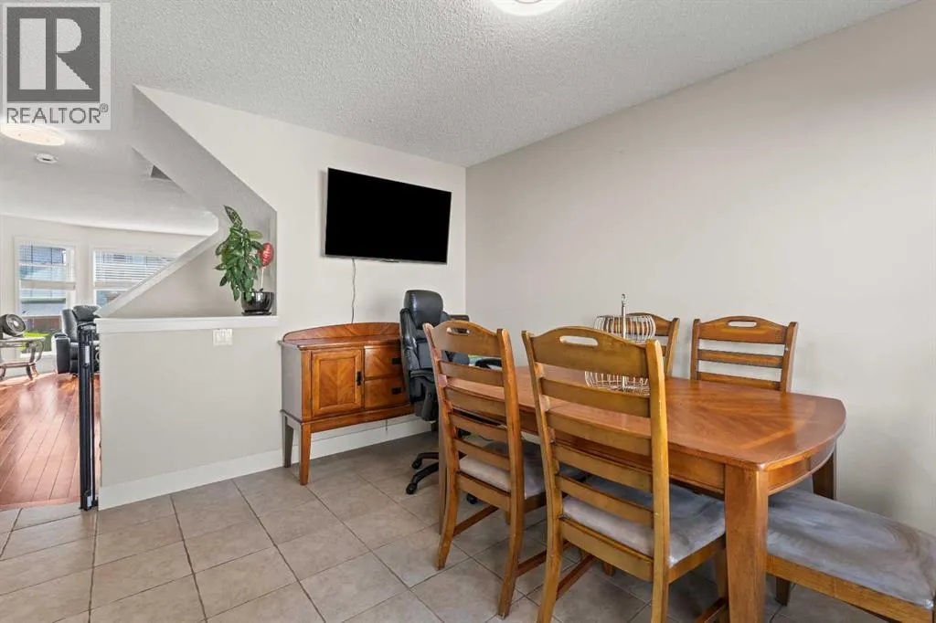 199 Cranberry Close SE