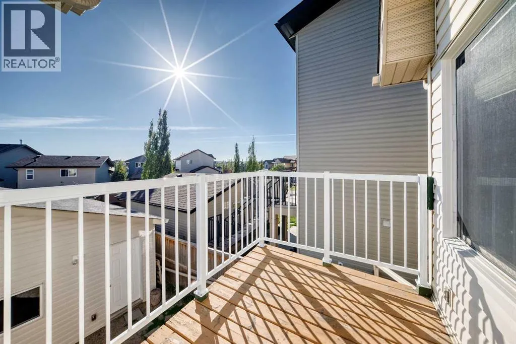 205 Panora Close NW