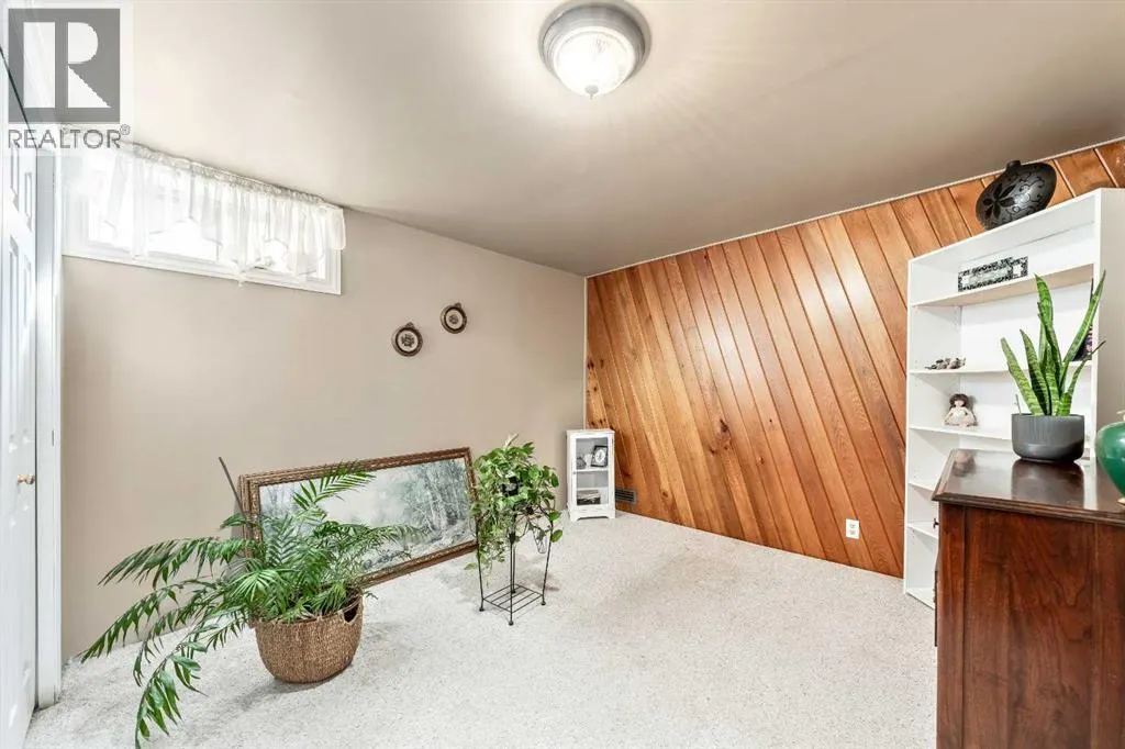508 Canterbury Drive SW