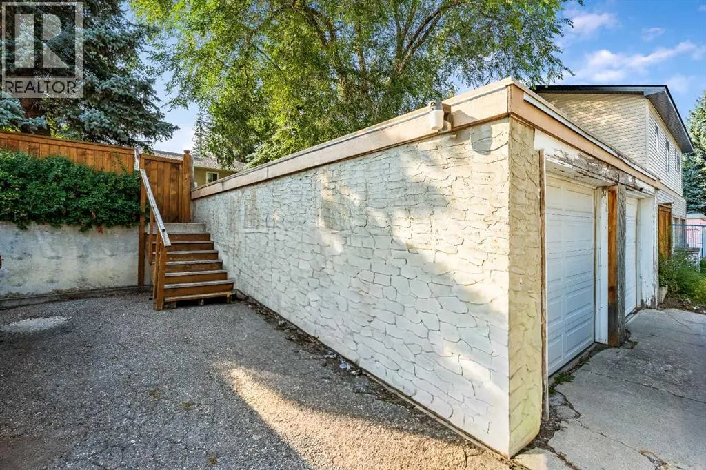 508 Canterbury Drive SW